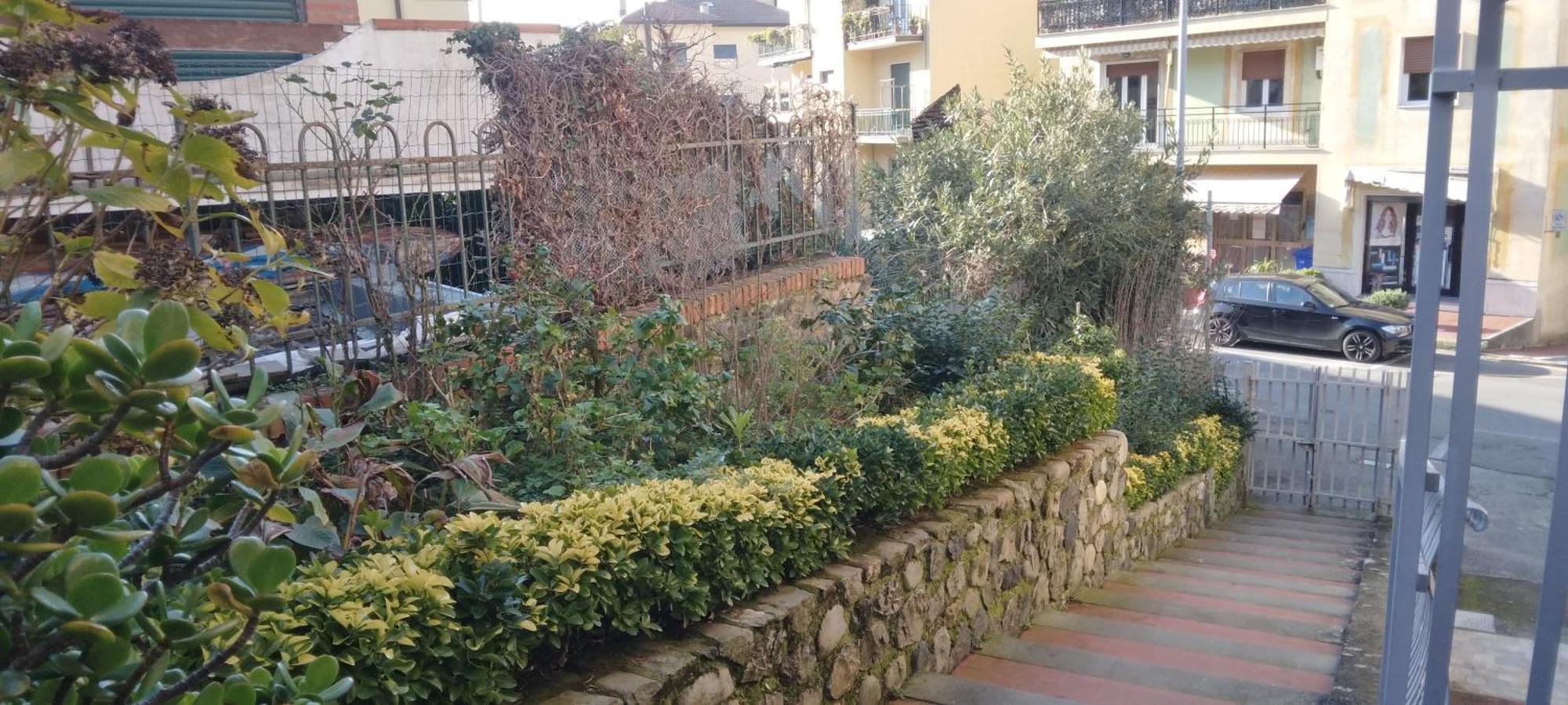 Oasi Felice Apartment Levanto Bagian luar foto
